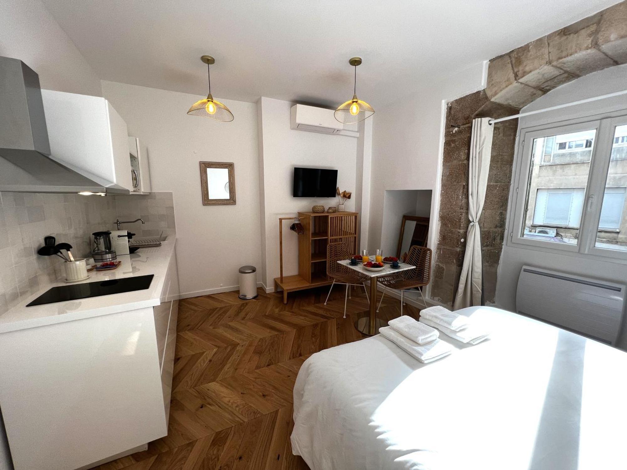 Le Comte - Heart Of Dijon - With Ac Apartment Luaran gambar