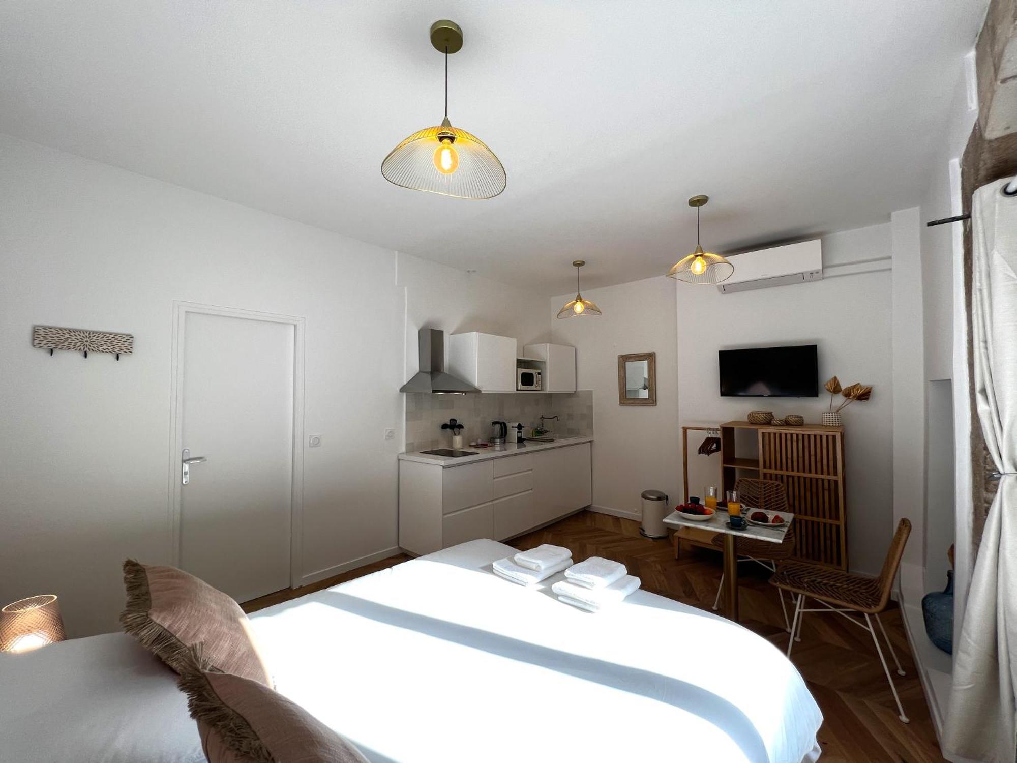 Le Comte - Heart Of Dijon - With Ac Apartment Luaran gambar