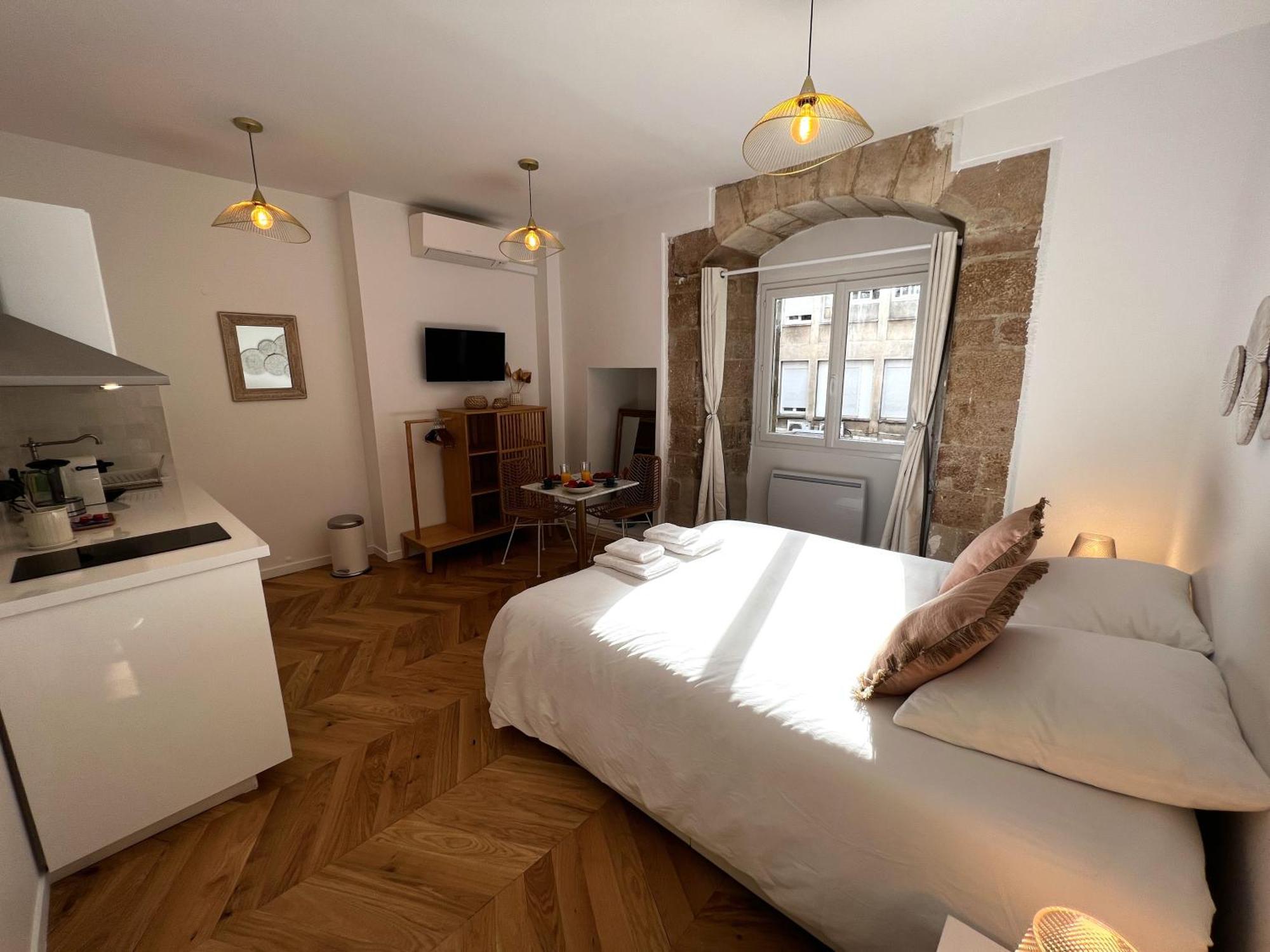 Le Comte - Heart Of Dijon - With Ac Apartment Luaran gambar